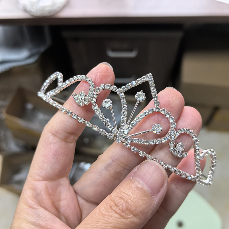 Coroa de Noiva em Cor Prata co - Tech Accessories Women avaliação e preço