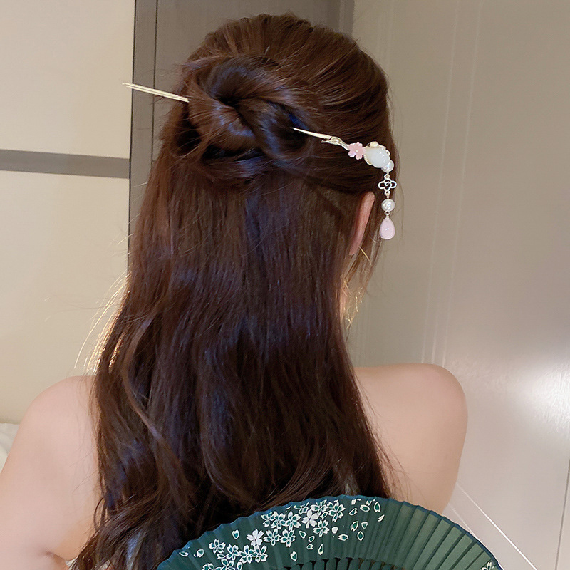 Grampo de Cabelo Vintage com F - Tech Accessories Women avaliação e preço