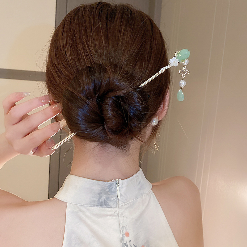 Grampo de Cabelo Vintage com F - Tech Accessories Women avaliação e preço